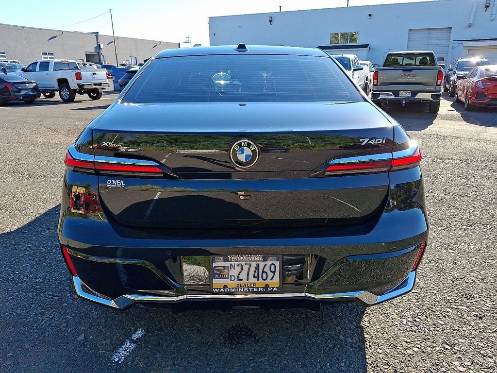 2025 BMW 7 Series 740i xDrive