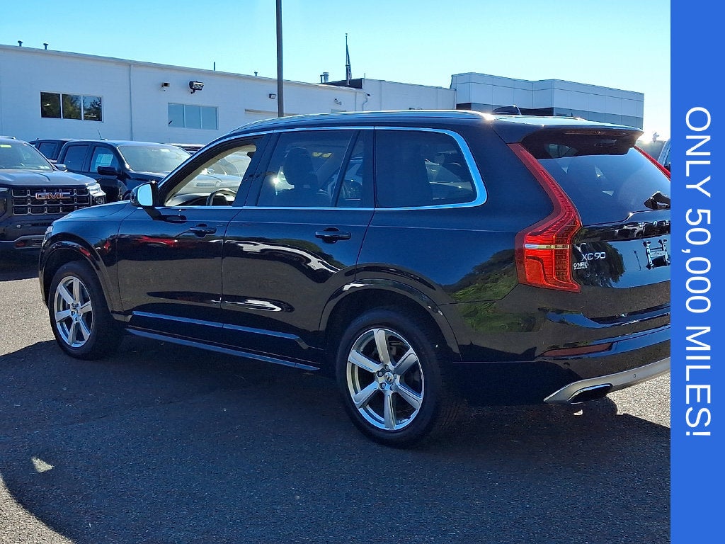2020 Volvo XC90 T6 Momentum 7 Passenger