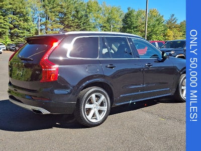 2020 Volvo XC90 T6 Momentum 7 Passenger