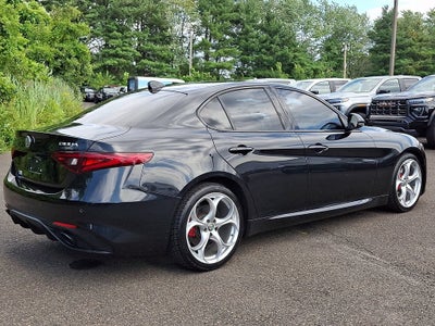 2021 Alfa Romeo Giulia Ti Sport RWD